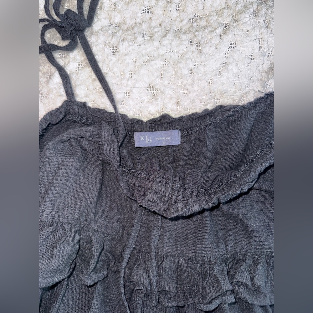 Black Ruffled Tank Top - Picture 4 of 8